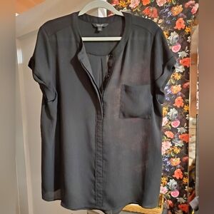 Simply Vera Vera Wang Black Blouse with Elegant Design